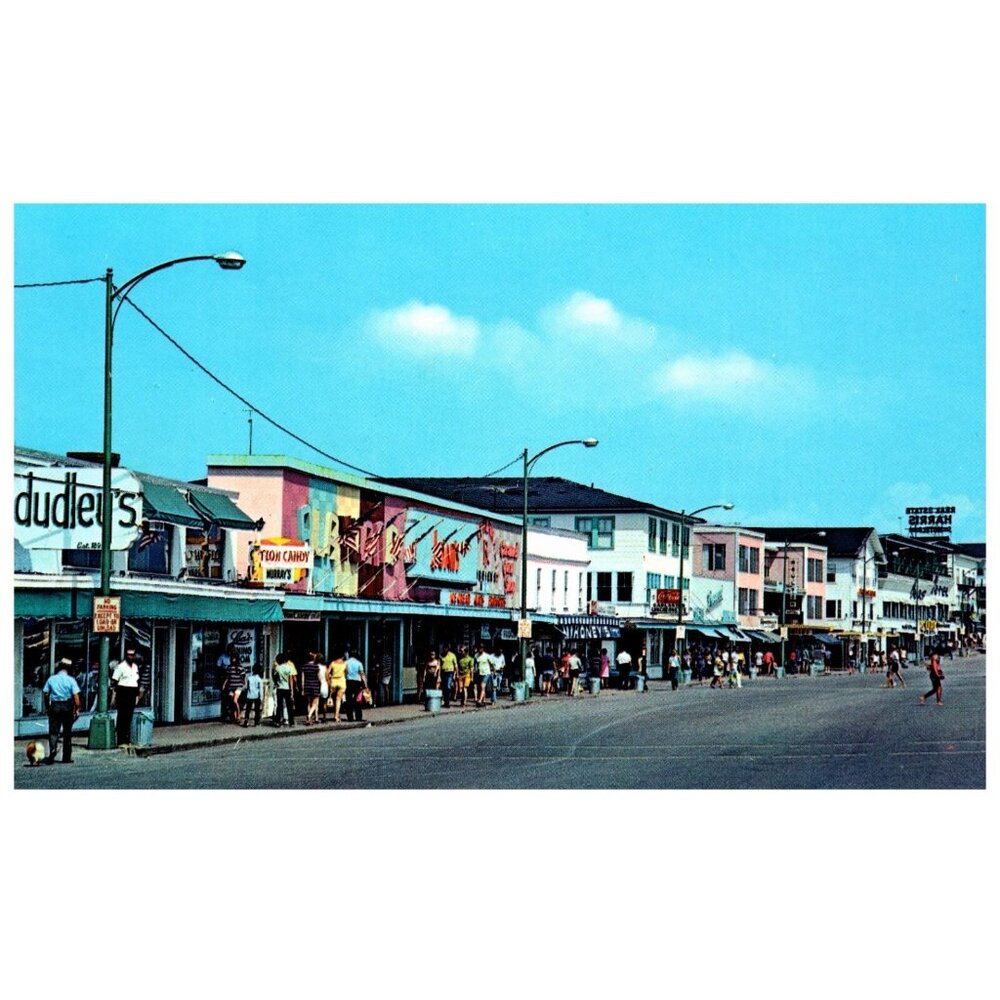 Postcard Ocean Boulevard at Hampton Beach New Hampshire
